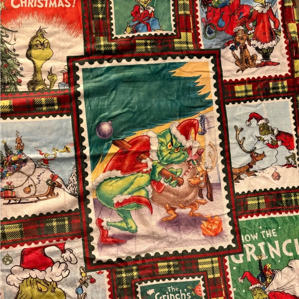 Dr. Seuss The Grinch Holiday Throw Blanket – Green/Red Plaid